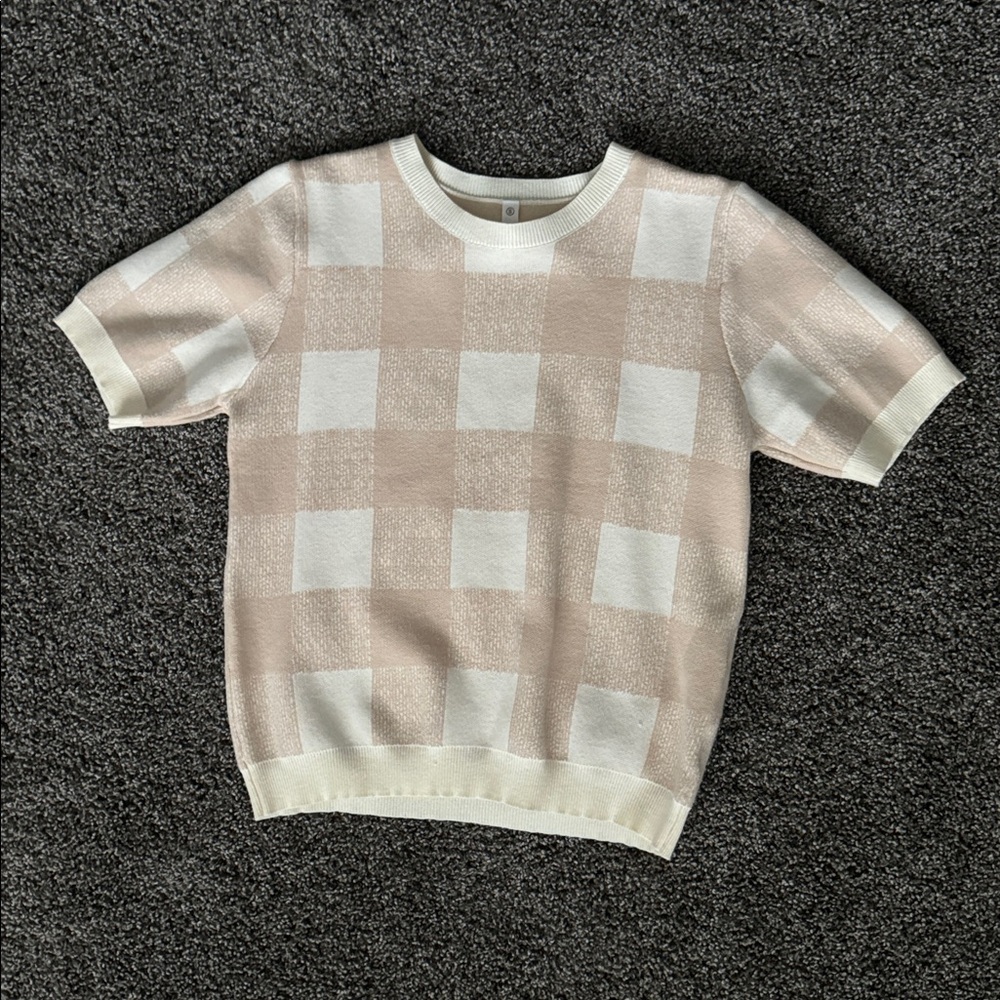 Short Sleeve Knit Sweater